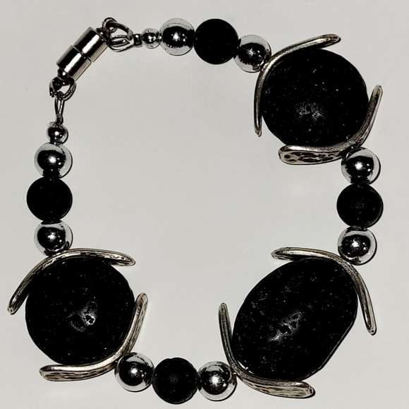Black Lava Beaded Bracelet with Magnetic Closure - Picture 5 of 5